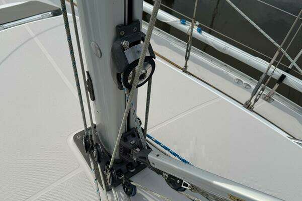 Catalina 355 Yacht For Sale