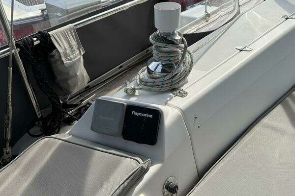 Catalina 355 Yacht For Sale