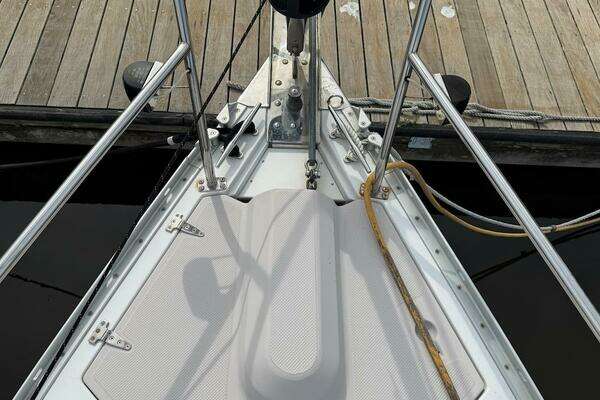 Photo of the 2011 Catalina 355 "MAGIC"