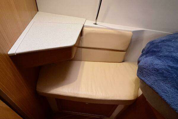 Catalina 355 Yacht For Sale