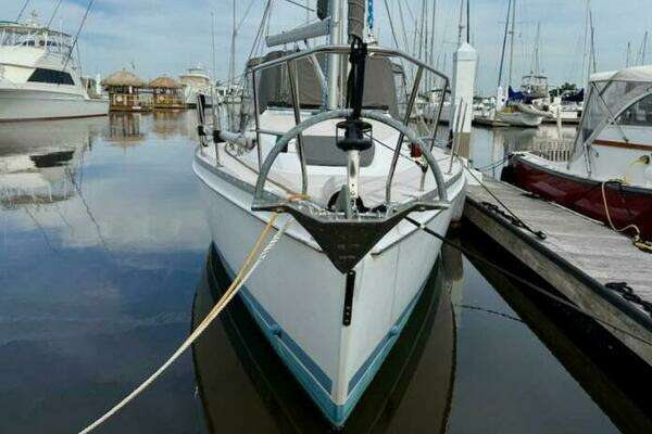 Photo of the 2011 Catalina 355 "MAGIC"