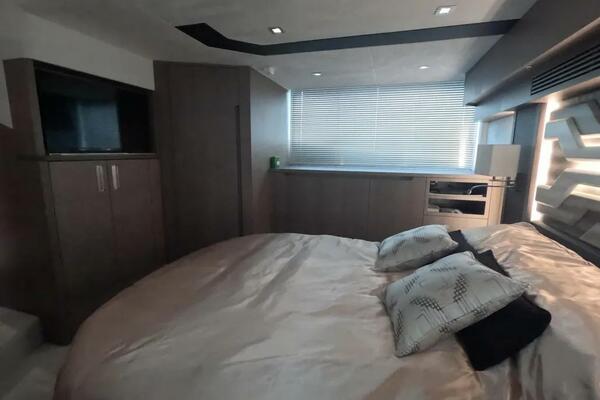 53ft Galeon Yacht For Sale