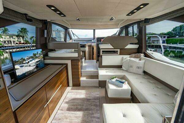 2015 Azimut 55