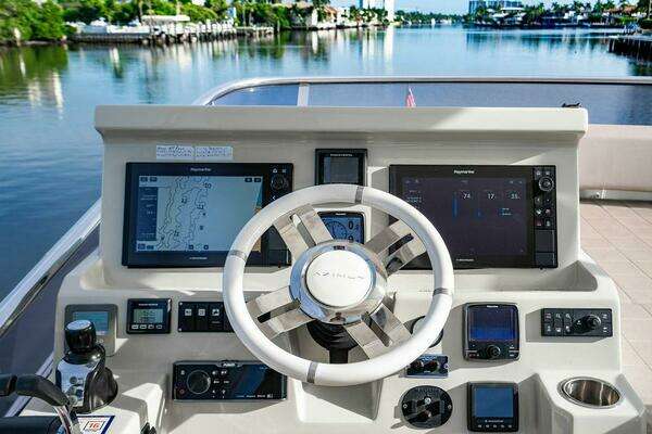 2015 Azimut 55