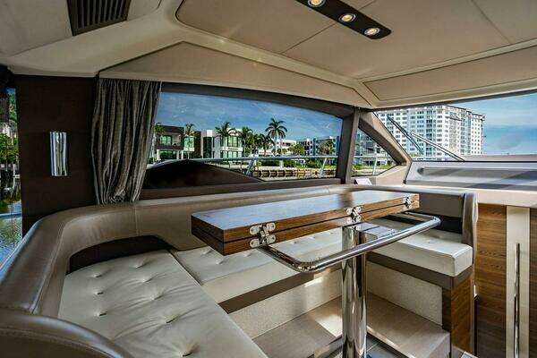 2015 Azimut 55