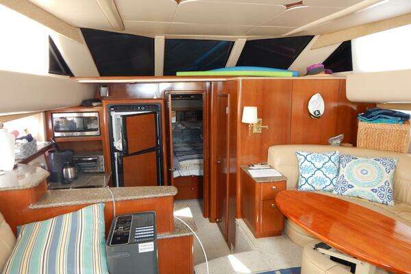 2005 Meridian 42