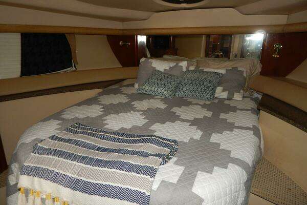 2005 Meridian 42