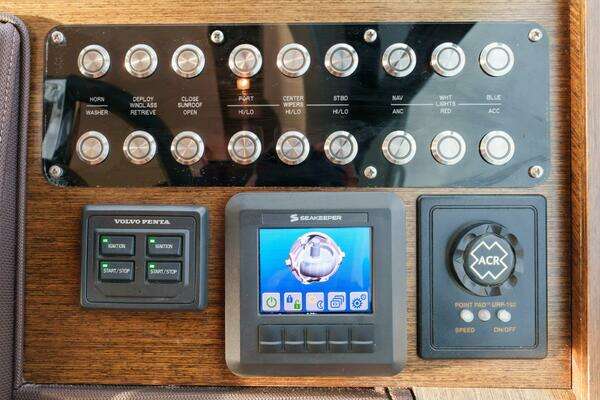 2017 Tiara Yachts 55