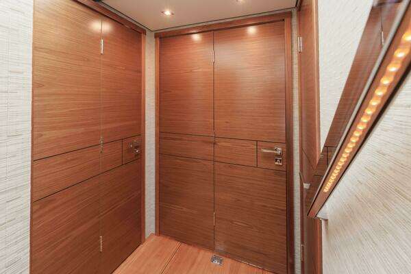 2017 Tiara Yachts 55