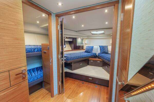 2017 Tiara Yachts 55