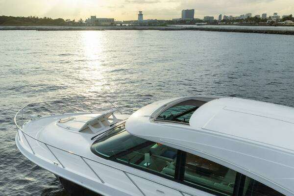 2017 Tiara Yachts 55