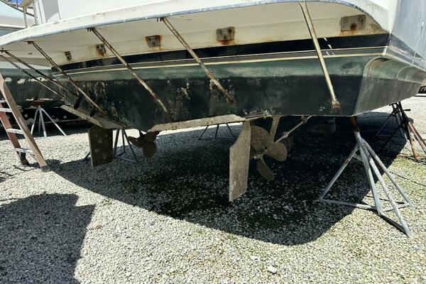 Morningstar 42ft Carver Yacht For Sale