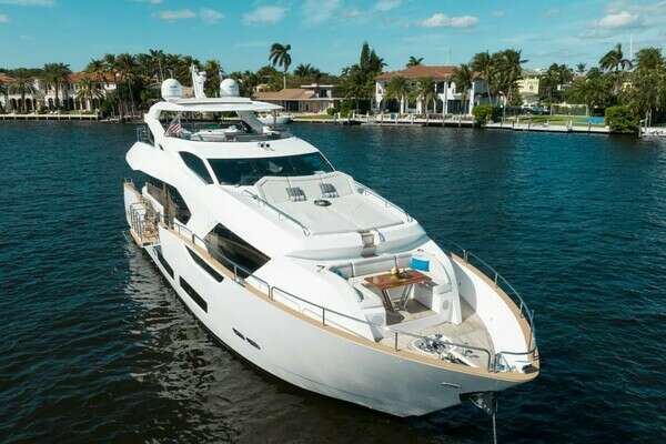 SUNSEEKER - 95 Yacht