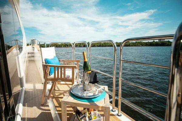 Sunseeker 95 yacht Yacht For Sale