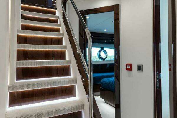 Sunseeker 95 yacht Yacht For Sale