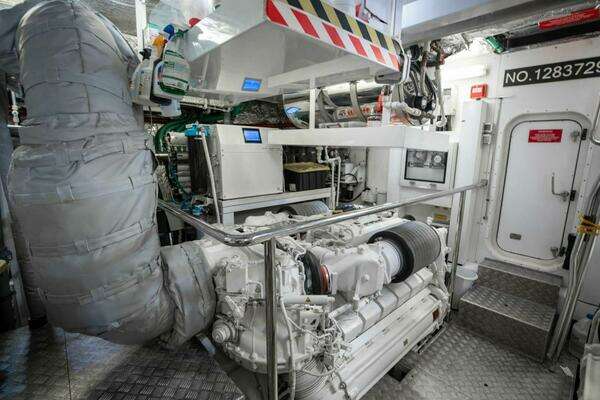 Sunseeker 95 yacht Yacht For Sale