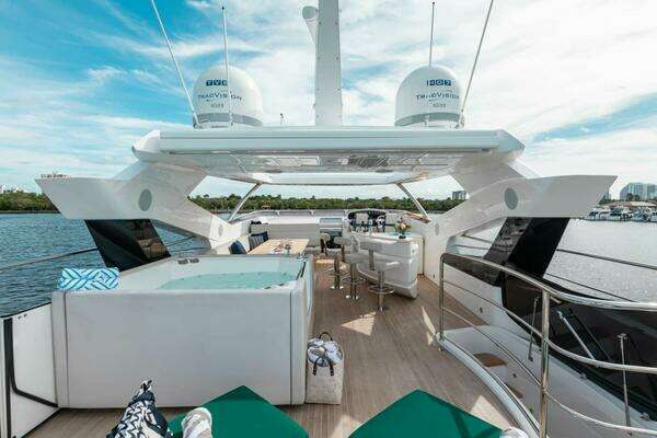 Sunseeker 95 yacht Yacht For Sale