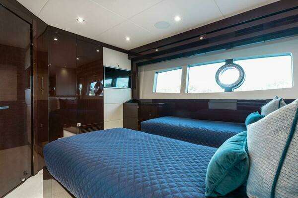 Sunseeker 95 yacht Yacht For Sale