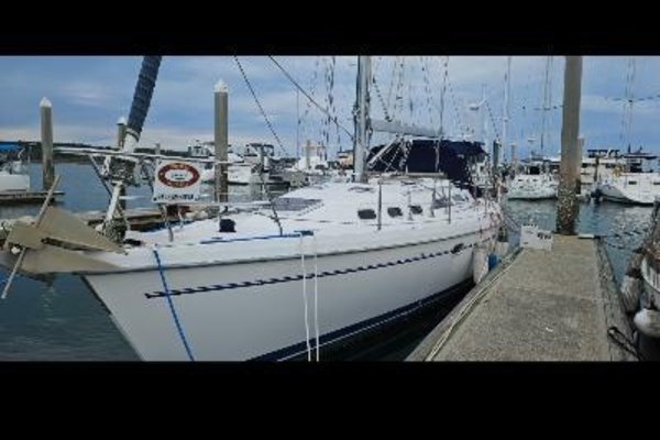 Photo of the 2002 Catalina  "Casperina"