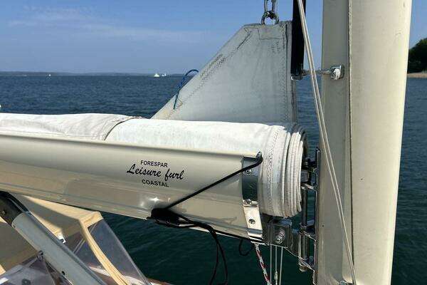 Photo of the 2011 Alerion 33 "GALLUP"