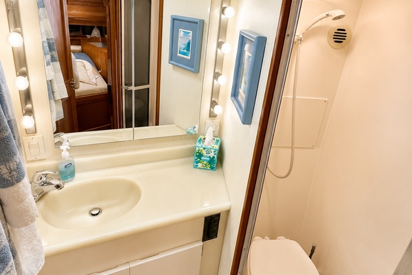 Lady E 35ft Viking Yacht For Sale