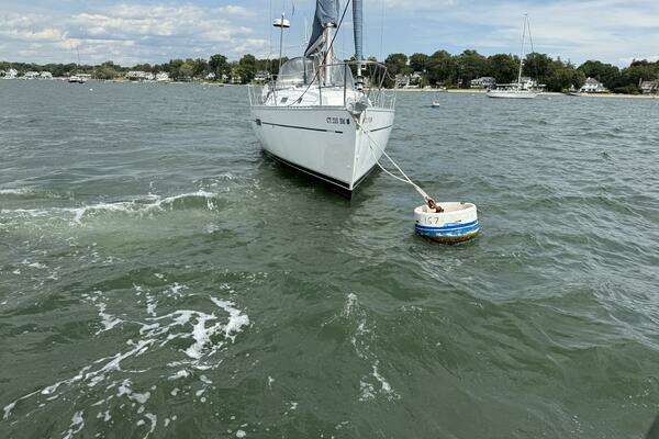 Photo of the 2003 Beneteau 361