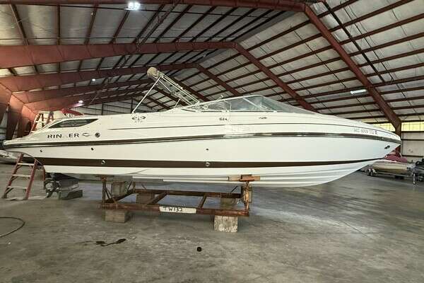 28-ft-Rinker-2013-276 Captiva Bowrider-Douglas Michigan United States yacht for sale