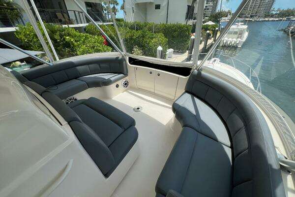 2015 Tiara Yachts 48