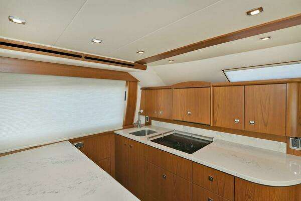 2015 Tiara Yachts 48