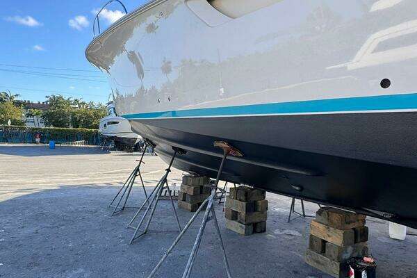 2015 Tiara Yachts 48