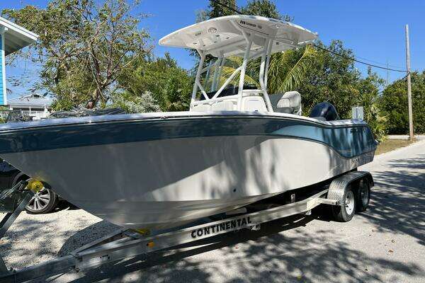 Photo of the 2022 Sea Fox 228 Commander CC