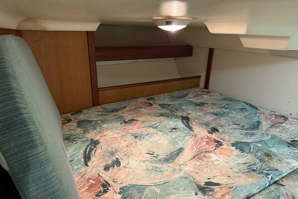 Treinta y Tres 33ft Hunter Yacht For Sale