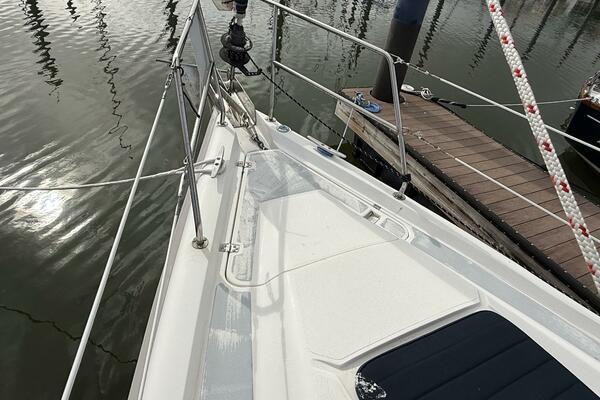 Treinta y Tres 33ft Hunter Yacht For Sale