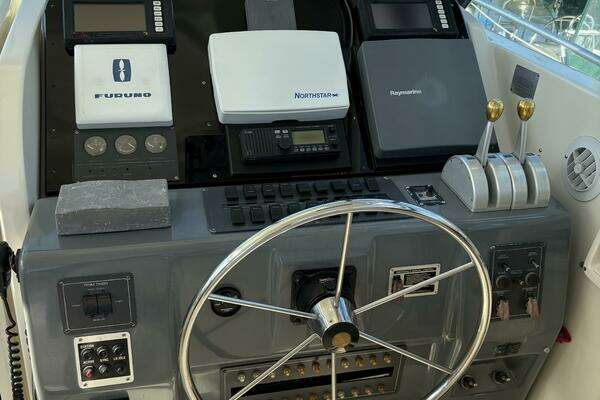 Photo of the 1996 Tiara Yachts 