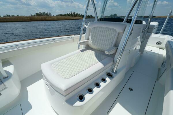 2025 Valhalla Boatworks 29 Center Console - Bow Seating 