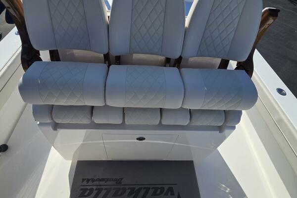 2025 Valhalla Boatworks 29 Center Console - Helm Seating 