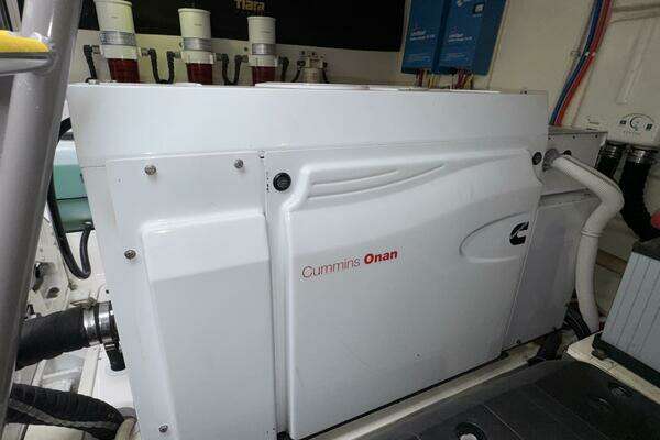 Tiara Yachts 5800 Sovran Yacht For Sale