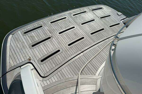 Tiara Yachts 5800 Sovran Yacht For Sale