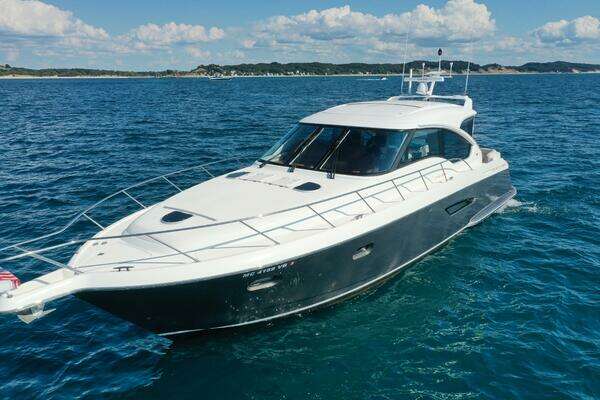 Tiara Yachts 5800 Sovran Yacht For Sale