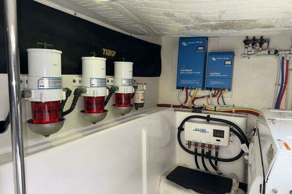 Tiara Yachts 5800 Sovran Yacht For Sale