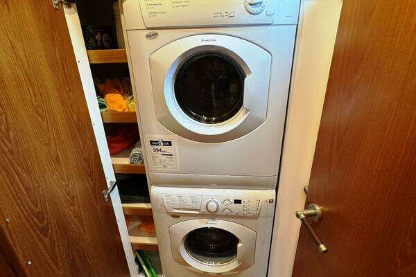 Tiara Yachts 5800 Sovran Yacht For Sale