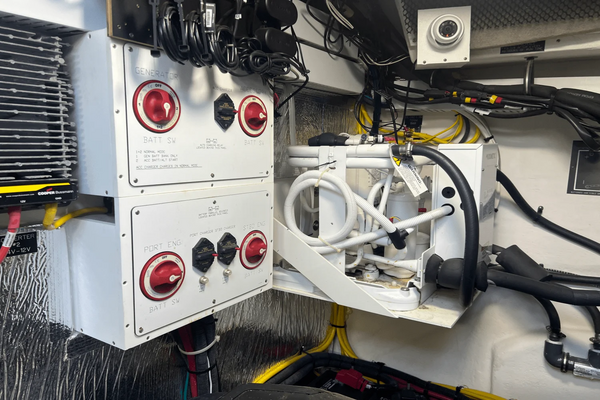 2020 Cruisers Yachts 50