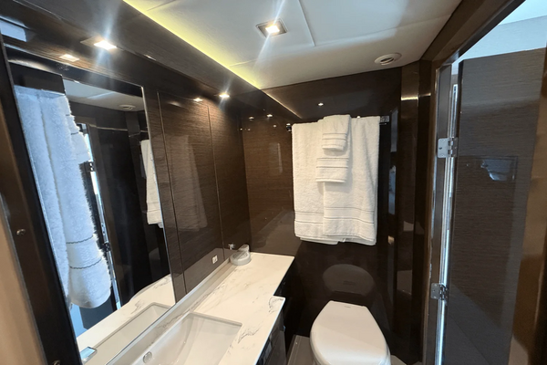 2020 Cruisers Yachts 50