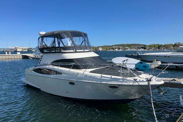 41-ft-Regal-2001-3780 Commodore-25 Knots-Sturgeon Bay Wisconsin United States yacht for sale