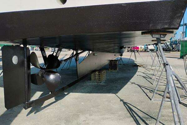 Photo of the 1987 Commercial Monroe "ANNABEL C"