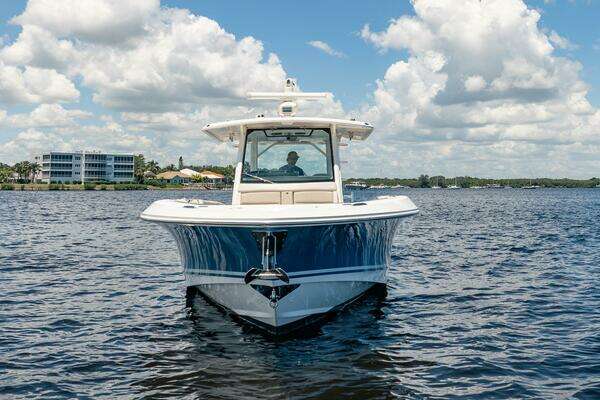2018 Boston Whaler 38