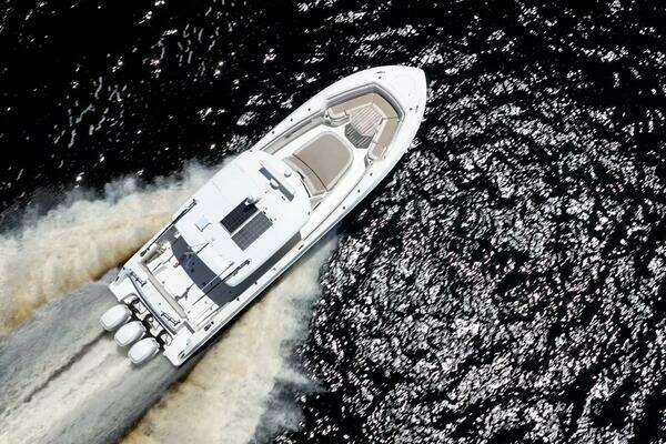 2018 Boston Whaler 38