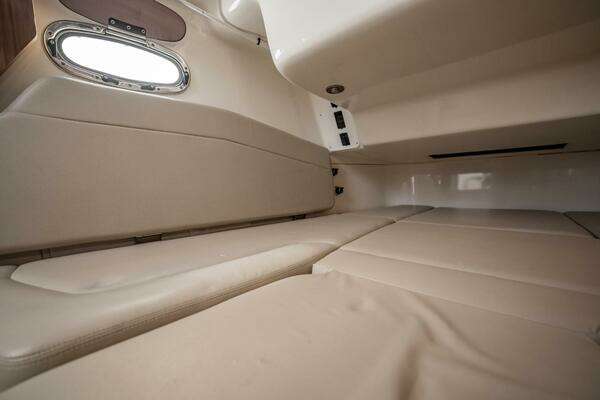 2018 Boston Whaler 38