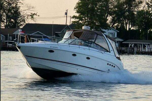 35-ft-Chaparral-2005-350 Signature- Harrison Township Michigan United States  yacht for sale