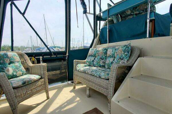 Photo of the 1987 Chris-Craft 362 Catalina